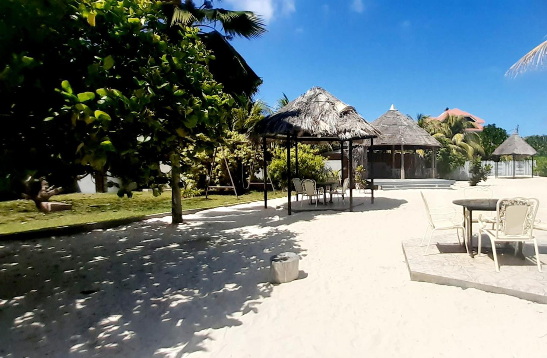 The Islander Hotel Grand Anse  Eksteriør billede